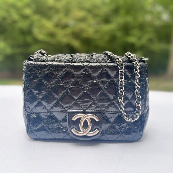 Chanel Crinkled Calfskin Leather and Tweed Classic Flap in Black - Picture 13 of 14